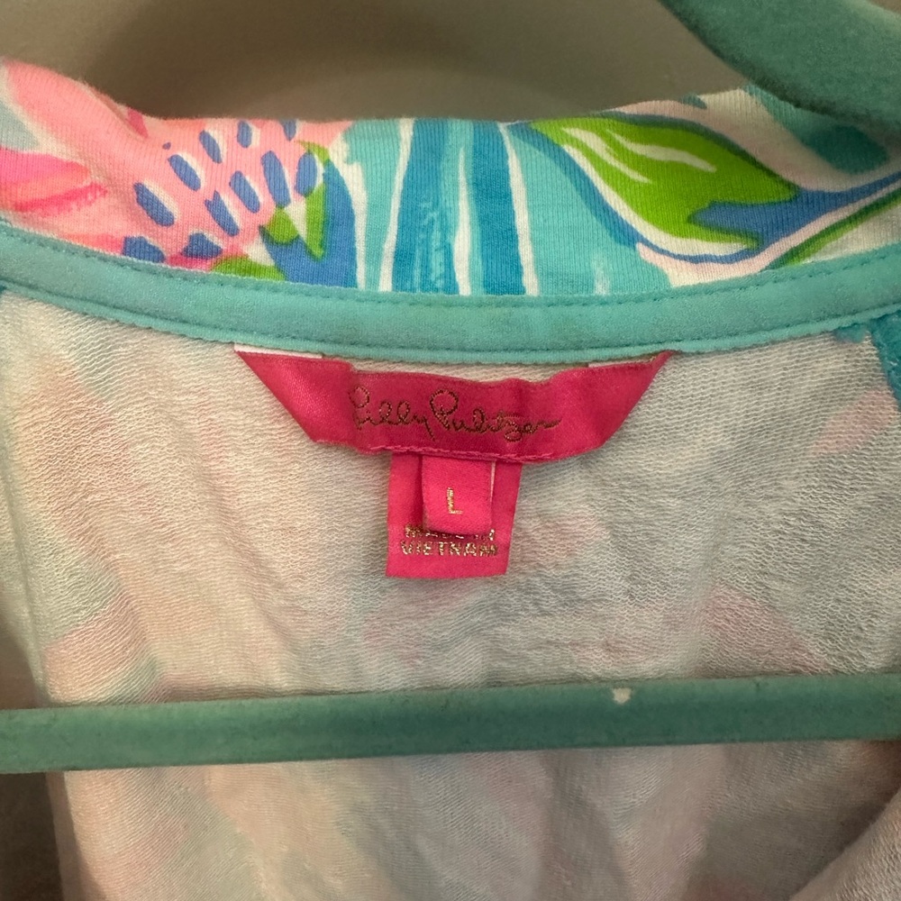 Lilly Pulitzer Quarterzip Large Tropical Punch - Picture 3 of 6